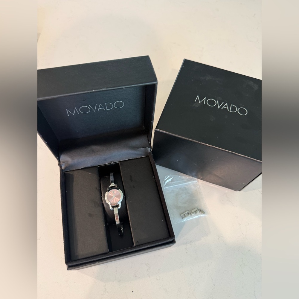 Movado Women’s Silver Bracelet Watch with Pink Dial, elegant, feminine, like new - Picture 6 of 12